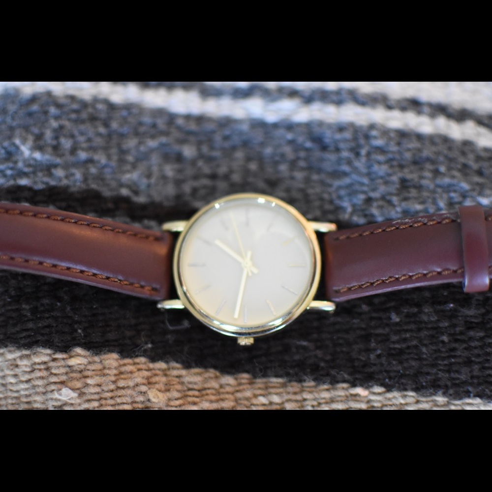 watch - Picture 2 of 3